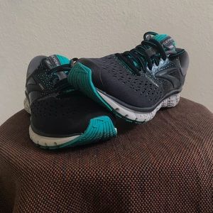 Brooks Glycerin 16 (size 6.5 Wide)